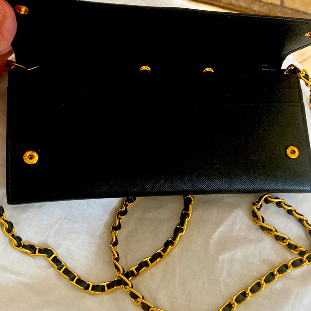Prada Vitello black clutch/gold chain purse - Picture 6 of 6